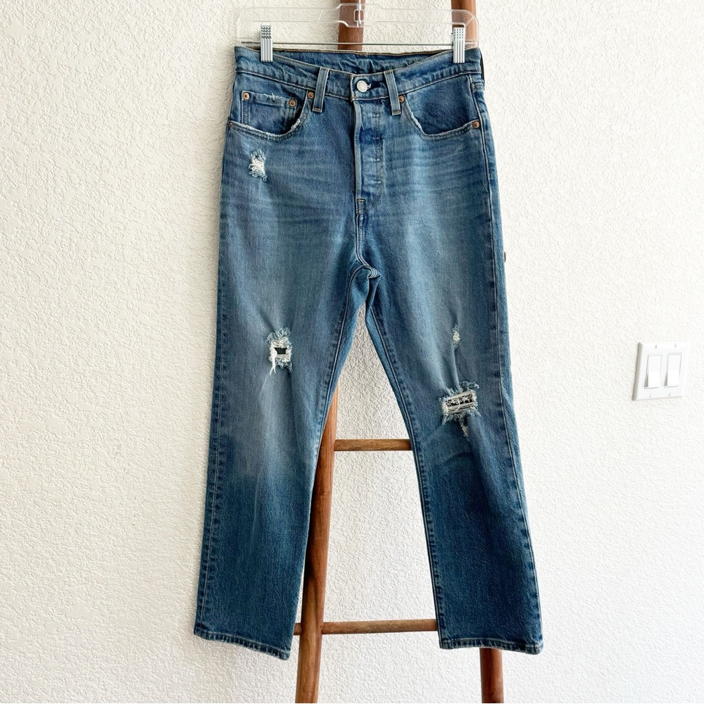 Levis 501 Women Straight Leg Button Fly Blue Jean Distressed Size W29 L26
